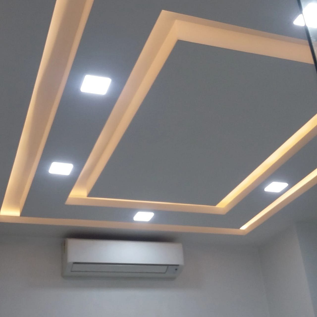 Gypsum Board Ceiling